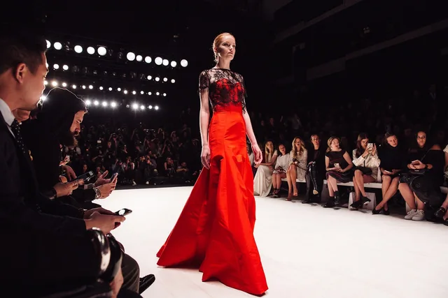 people, crowd, stage, spotlights, fashion, model, gown, dress, photographers, crowd, crowd, crowd, crowd, crowd, stage, stage, stage, stage, stage, gown, gown, dress. Award show looks ideas 2027: a decision framework