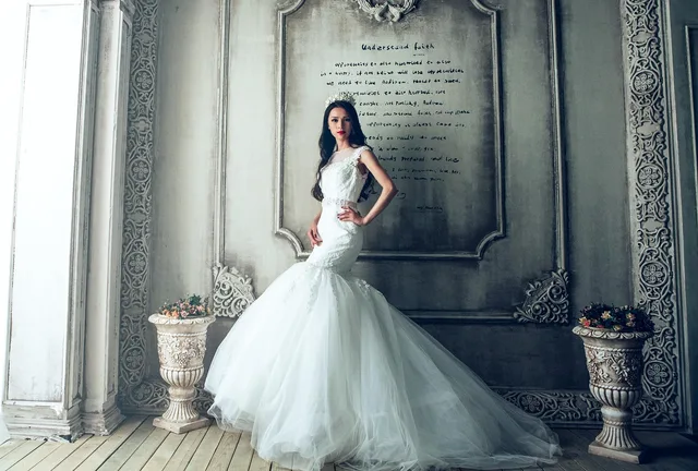 wedding dress, bride, extravagant, fancy, luxury, dress, white, wedding, wedding gown, fashion, style, modeling, pose, posing, portrait, wedding dress, wedding dress, wedding dress, bride, bride, luxury, dress, dress, dress, wedding, wedding, wedding, wedding, wedding. How to test an award-show outfit: fit, movement, and camera checks