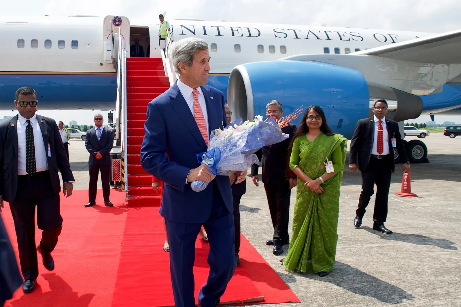 U.S. Secretary of State John Kerry walks with a bouquet of flowers he received after arriving at Shahjalal International Airport in Dhaka, Bangladesh, on August 29, 2016, for a ser. Where engagement rings trends are heading