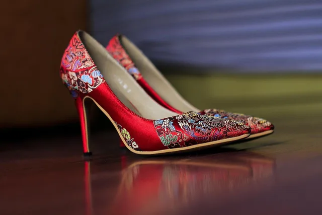 fashion, high heels, shoes, pumps, chinese shoes, women shoes, red heels, footwear, female shoes, female fashion, style, stylish, shoes, shoes, shoes, shoes, shoes. Red carpet foot pain: a break-in schedule and night kit